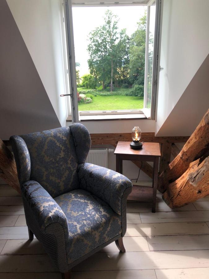 Schloss Lelkendorf Apartment Ulrichshusen Maisonette Fewo Mecklenburger Seenplatte Mit Dachterrasse Naehe Ostsee 외부 사진